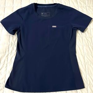 Like new small navy blue FIGS top.